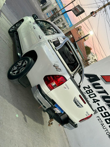 Toyota Hilux 2.8 Cd Srx 177cv 4x4