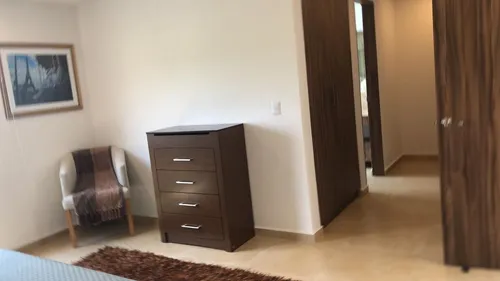 Se Vende Casa Entre El Refugio Y Zibata, 3 Recamaras, 2.5 Baños, Jardín, Roof Ga