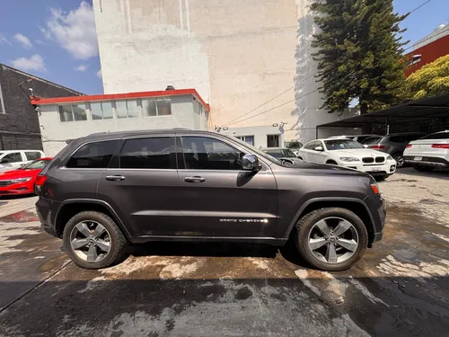 Jeep Grand Cherokee 5.7 Limited Lujo 4x4 At