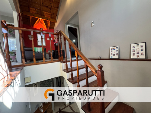 Casa En Venta En Boulogne Con Pileta- Apto Crédito-