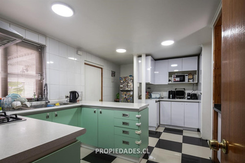 Casa En Arriendo De 4 Dorm. En Vitacura