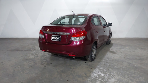 Dodge Attitude 1.2 Se At