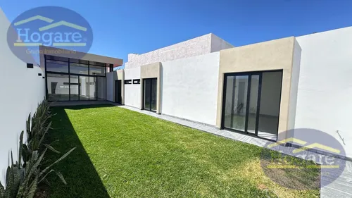 Casa En Venta Dentro De Cluster En La Campiña Residencial León Gto