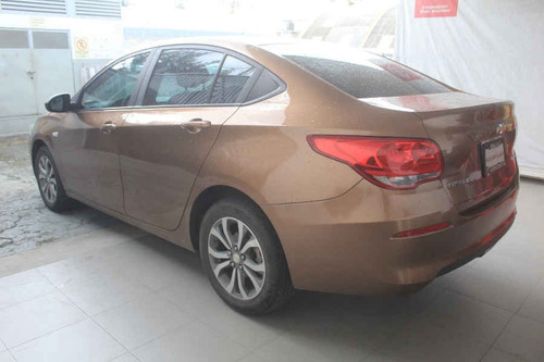 Imagen 4 de 15 de Chevrolet Cavalier 2019 4p Premier L4/1.5 Aut