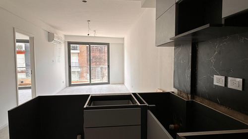 Departamento 2 Ambientes En Venta. Caballito. Amenities.