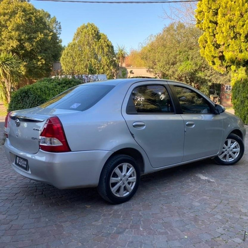 Imagen 5 de 9 de Toyota Etios 2017 1.5 Sedan Xls At