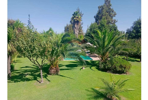 Venta De Hermosa Parcela Con Gran Casa Con Cava!!