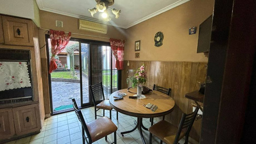 Chalet En Venta En Piñeyro
