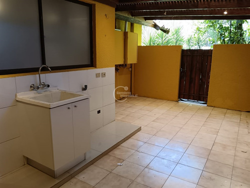 Casa Huechuraba, 5 Dorm,3 Baños 193/881 Piscina, Quincho Ppw