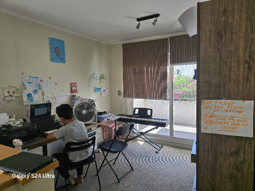 Casa Con Excelente Distribución Y Mantención
