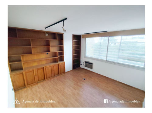 Vende: Oficina Con 2 Privados / Zona Cañada