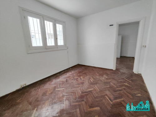 Alquila! 1 Dorm Con Patio! Bajos Gs Cs!a Pasos De La Rambla
