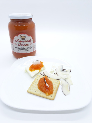Imagem 3 de 10 de Doce De Leite Com Nozes Caseiro 650g