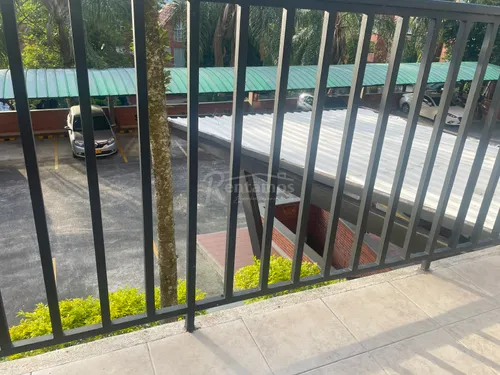 Apartamento En Arriendo En Loma Del Escobero. Cod A776171