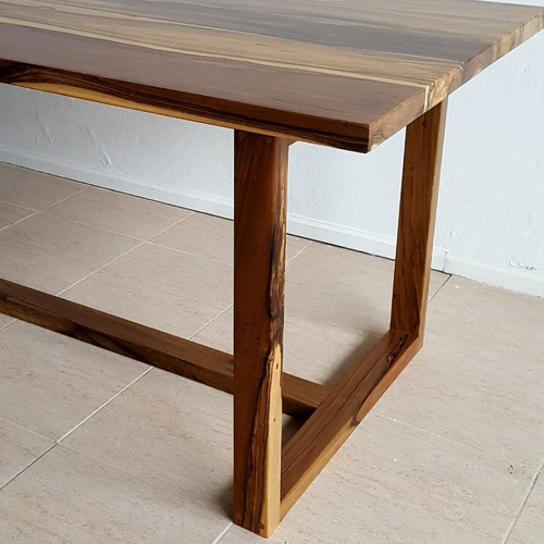 Imagen 5 de 10 de Mesa Madison De Comedor Madera Dura Maciza 4cm Espesor Guayubira 80x160cm Hidrolaqueada Y Patas De Madera