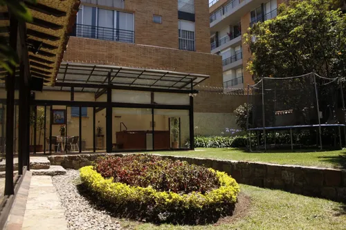 Casa En Venta En La Calleja. Cod V11764