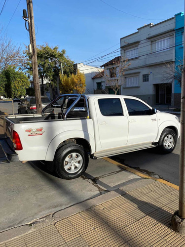 Toyota Hilux 3.0 Cd Srv Cuero I 171cv 4x4 4at 2011
