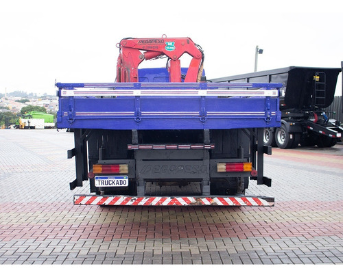 Imagem 23 de 23 de Volvo Vm 23 210 6x2 2004 Com Munck Hincol 31.000 2011= Vw