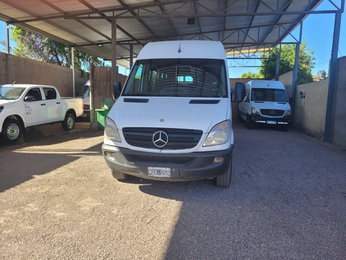 Imagen 7 de 13 de Mercedes-benz Sprinter 2013 2.1 415 Combi 3665 150cv 15+1 Te