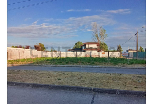 Terreno En Venta, A Cuadras Mall Vivo