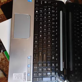 Laptop Toshiba 12 Gigas De Ram Corre I7 Lectora De Bluray