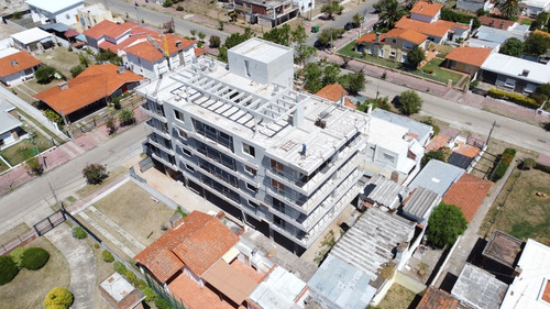 Invierta en Piriápolis. Zufriategui Building