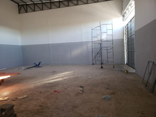 Imagen 4 de 18 de Vendo Galpón Carrara Estrenar- Patron 3a