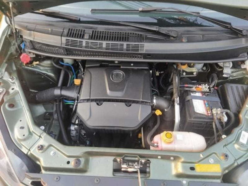 Imagem 12 de 15 de Fiat Idea Adventure 1.8 16v(flex) 4p 2012