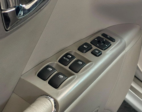 Hyundai Azera 3.3 MPFI GLS SEDAN V6 24V GASOLINA 4P AUTOMÁTICO