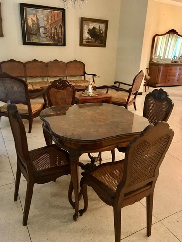Casa Se Vende, Lomas De La Trinidad, 495m2constrc., Calle Cerrada, Hermosa Vista, Con Apartamento Independiente, 8p Est., 7hab.