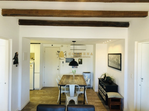 Apartamento En Alquiler En La Peninsula, De 2 Dormitorios, 2 Baños, Cocina Integrada, Living-comedor.-ref:2273