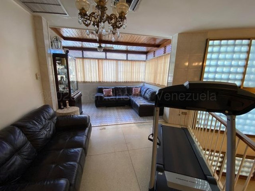 Imagen 11 de 19 de Casa Colinas De Bello Monte Mls #21-21898
