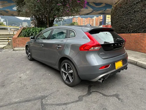 Volvo V40 2.0 T4 Drive-e R-design