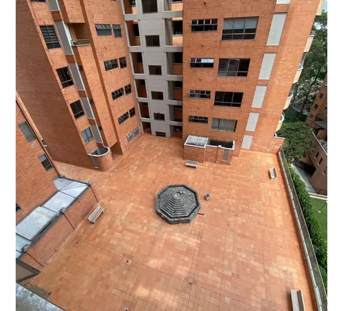 Apartamento Para La Venta En Medellín Poblado
