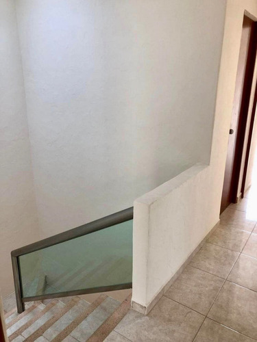 Casa En Venta En Av Las Torres