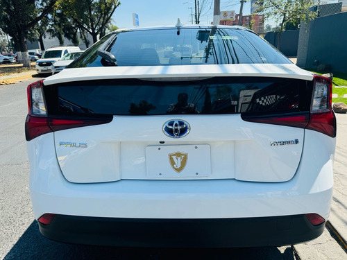 Toyota Prius 1.8 Base Cvt