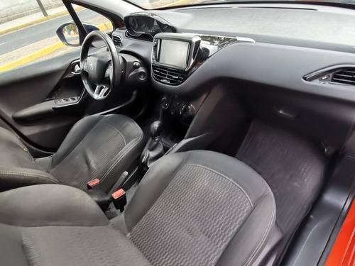 Peugeot 208 Allure 2017