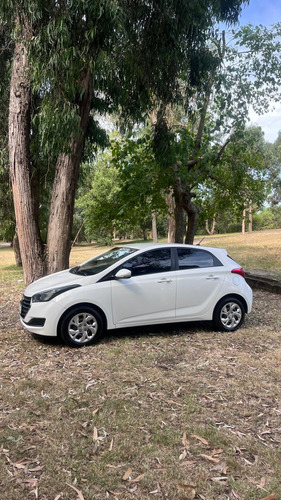 Hyundai HB20S 1.6 Comfort Plus 4p