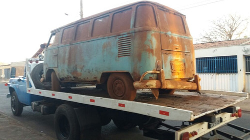 Imagem 8 de 14 de Volkswagen Kombi Corujinha P/ Restaurar Com Motor E Docks