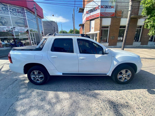 Imagen 3 de 9 de Renault Duster Oroch 2020 2.0 Privilege