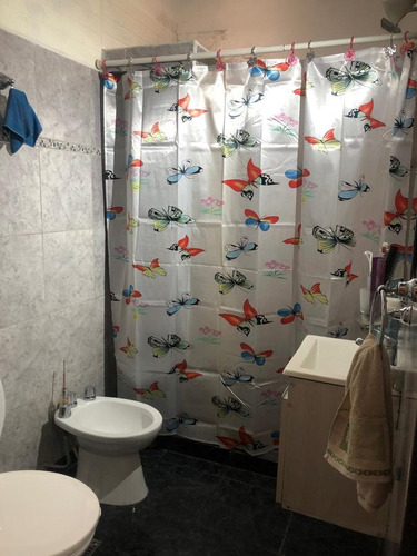Imagen 7 de 19 de Casa Americana - Villa Santos Tesei - Venta - Pileta - Permuta
