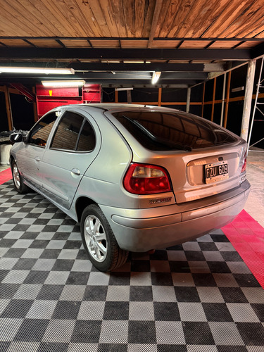 Renault Megane 1.6 16V Expression