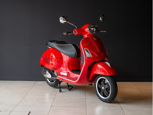 Imagen 3 de 25 de Vespa Gts 300 Super Roja Reserva Ya