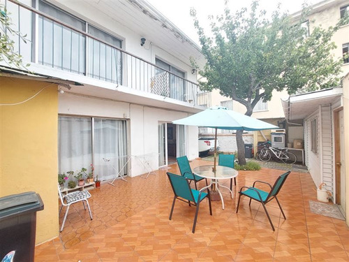 Casa En Venta De 6 Dorm. En Viña Del Mar