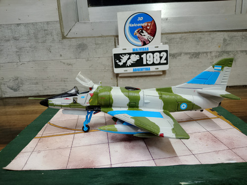 Maqueta De Avión Argentino A-4c Skyhawk Escala 1/48 Malvinas