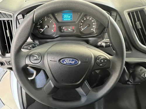 Imagen 15 de 20 de Ford Transit Furgon Medio Techo Elevado