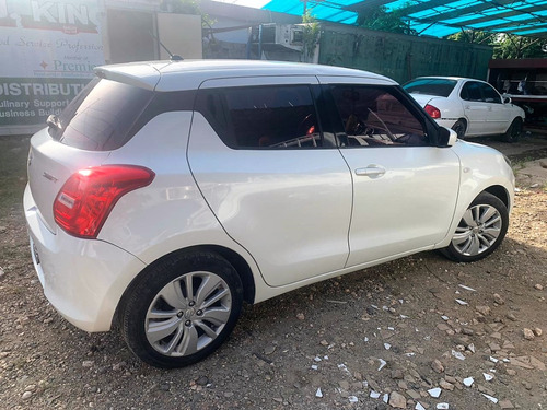 Imagen 3 de 9 de Suzuki Swift 2018 Versión Americana Excelentes Condiciones
