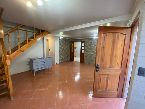 Se Arrienda Linda Casa En Maipú. Lago Castelgandolfo4d/2b/1d