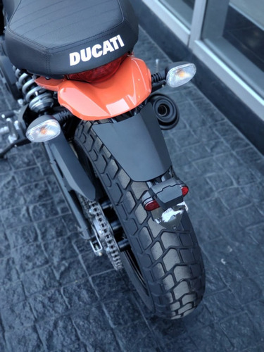 Imagen 19 de 25 de Ducati Scrambler Sixty2 - No Triumph, No Royal Enfield! Gf