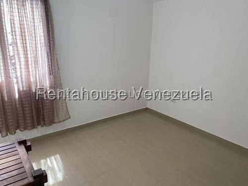 Km Apartamento (1 Nivel) En Alquiler En Colinas De La Tahona, Distrito Metropolitano